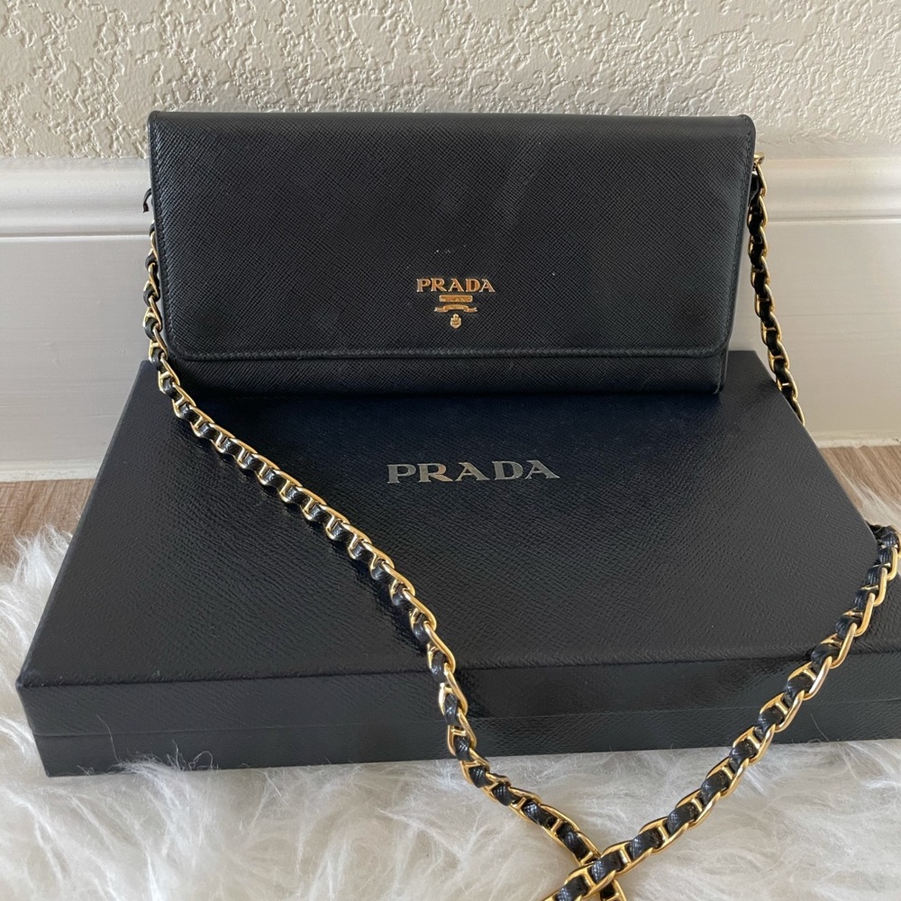 ♥️SOLD♥️ PRADA WOC black saffiano with gold chain
